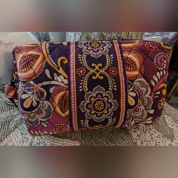 Vera Bradley Retired Safari Sunset Cosmetic Bag - Picture 1 of 8